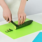 Planche à découper plastique | ColorCut - Vignette | LA CUISINE DE MAMIE