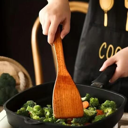 accessoire-cuisine-spatule-en-bois