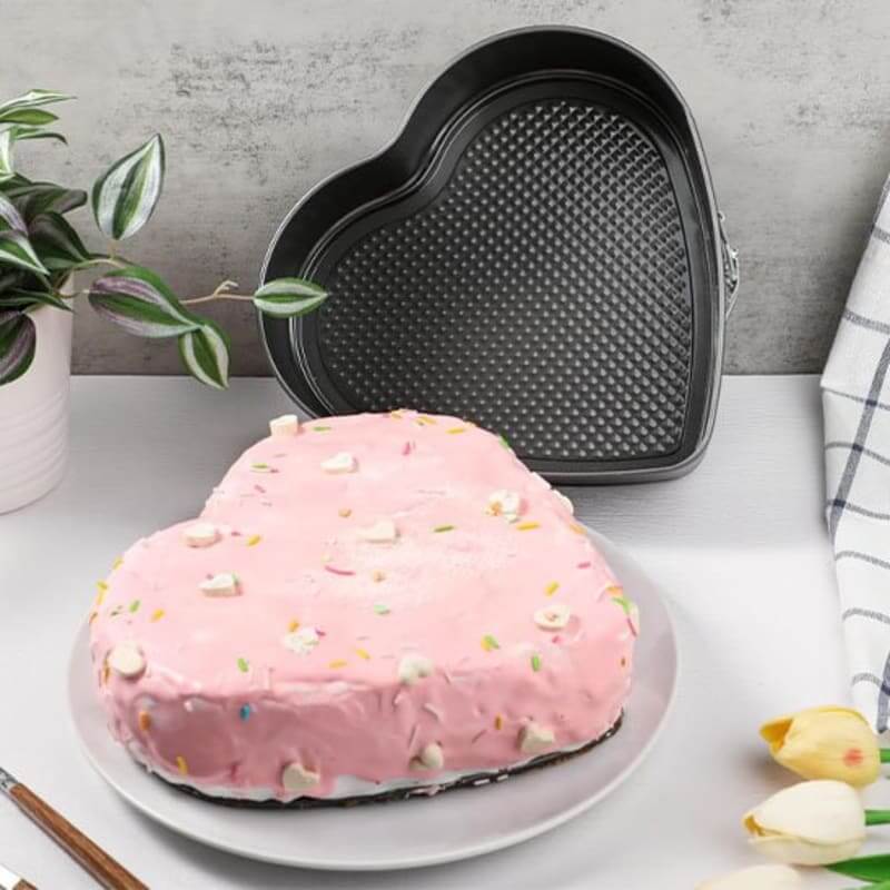 moule-a-gateau-coeur-rouge-pour-dessert