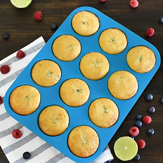 moule-muffin-silicone-pour-12-cupcake
