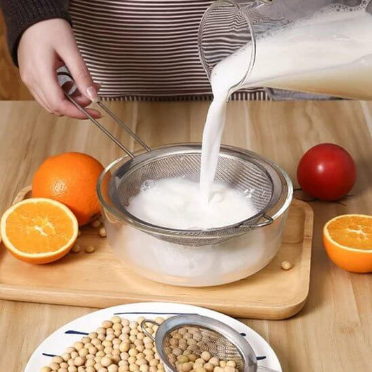 passoire-inox-ergonomique-avec-poignee